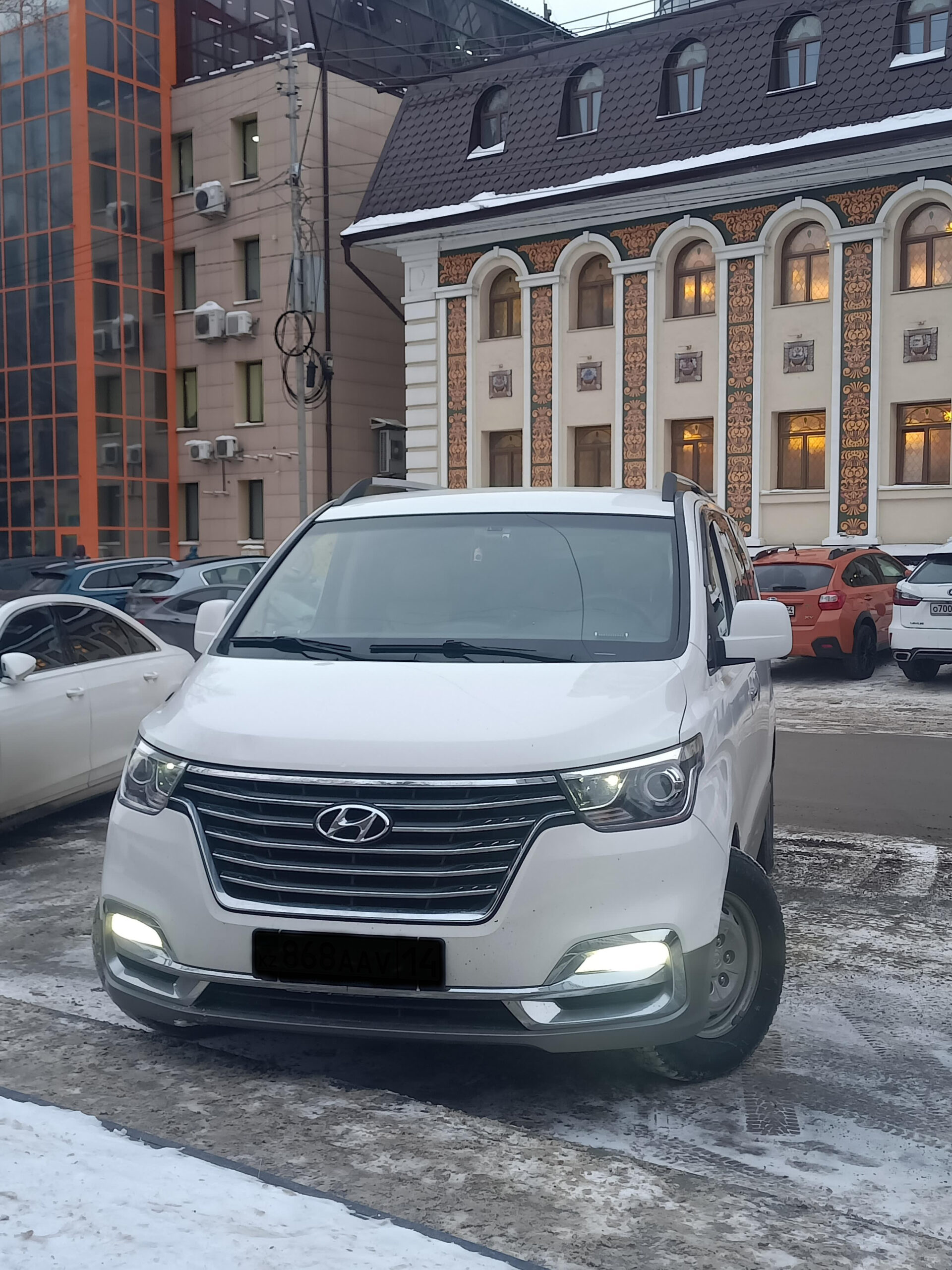 Минивэн Grande Travel (серый)