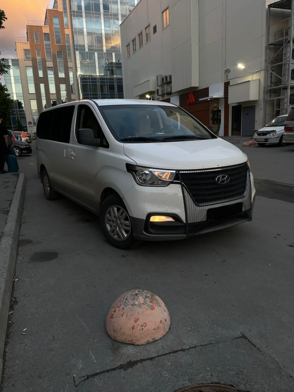 Салон минивэна Grande Travel